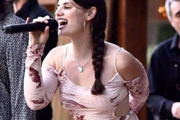 Cantando