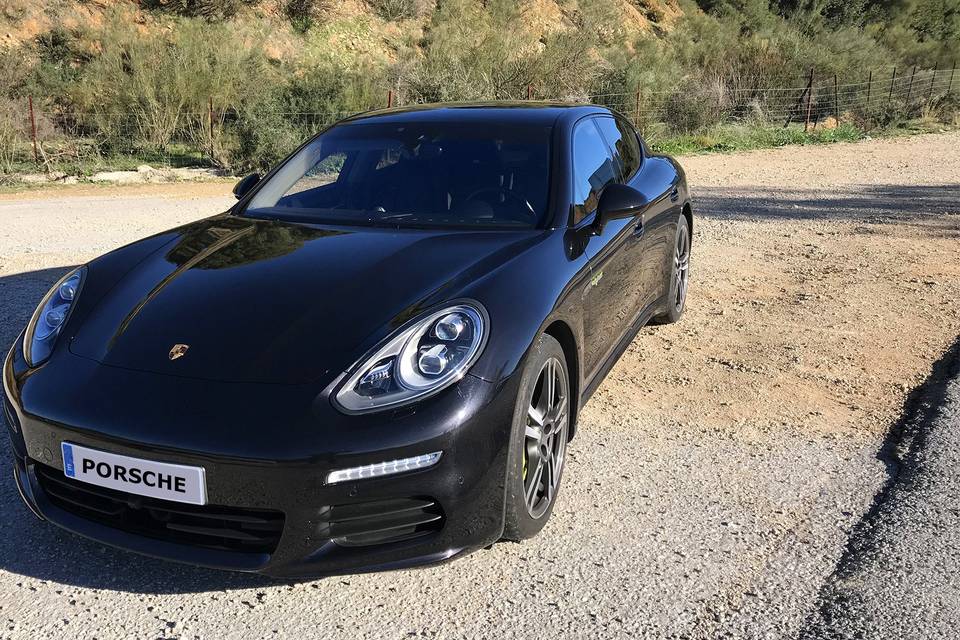 Coche antiguo en Cádiz