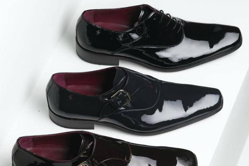 Zapatos de charol negro