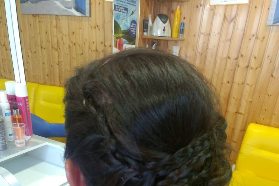 Semilateral de bucles y trenzas