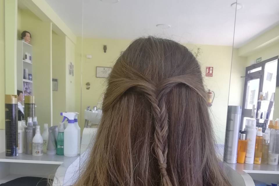 Semirrecogido con una espiga