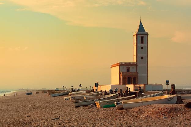 Iglesia en la playa