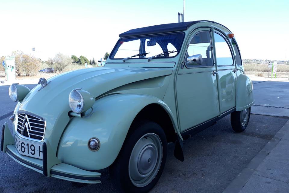 2 CV descapotable