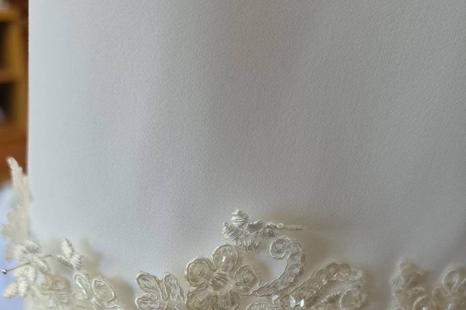 Detalle de bordado de manga