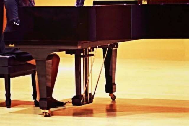 Entre Notas y Promesas