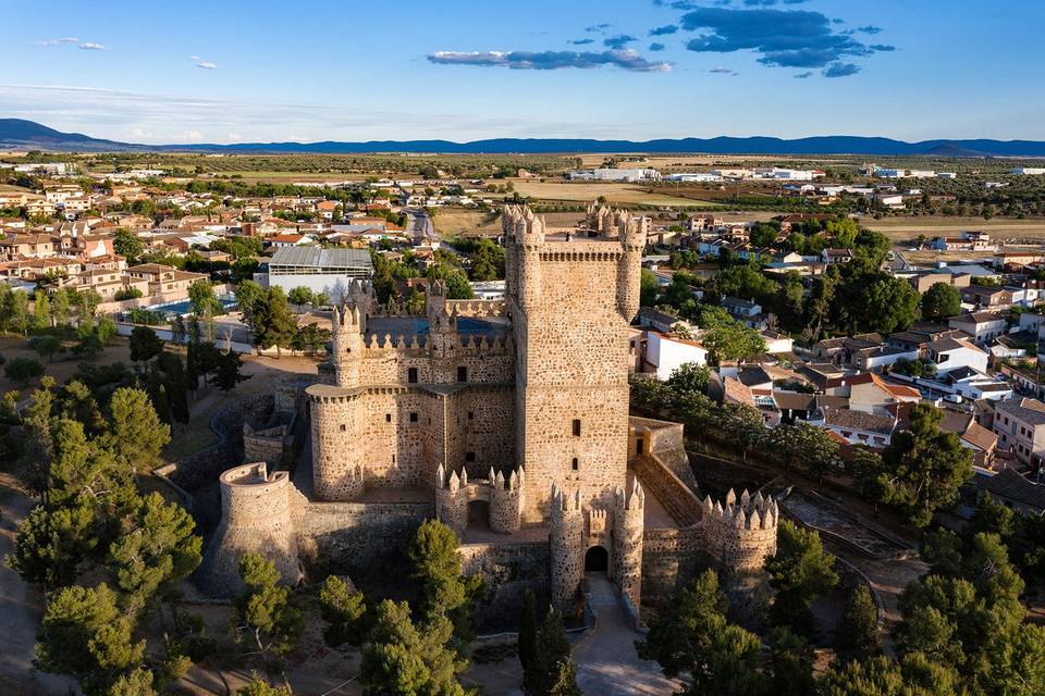 Castillo de Guadamur by Akera