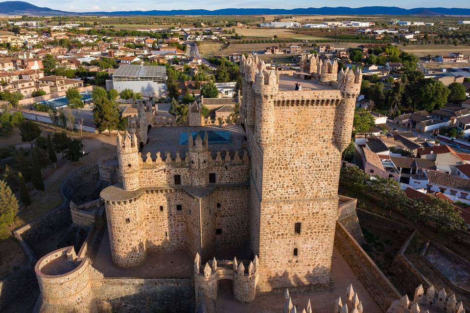 Castillo de Guadamur by Akera