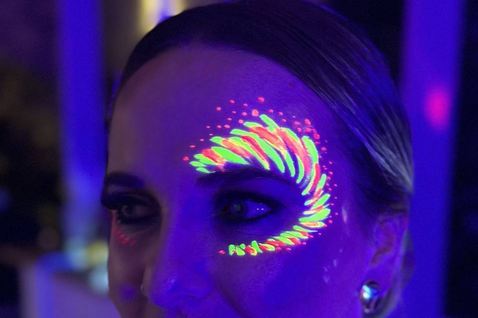 Glitter Bar Neon