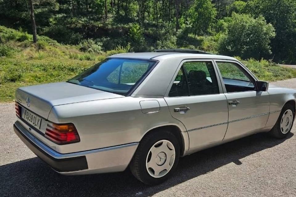 Mercedes benz 200D