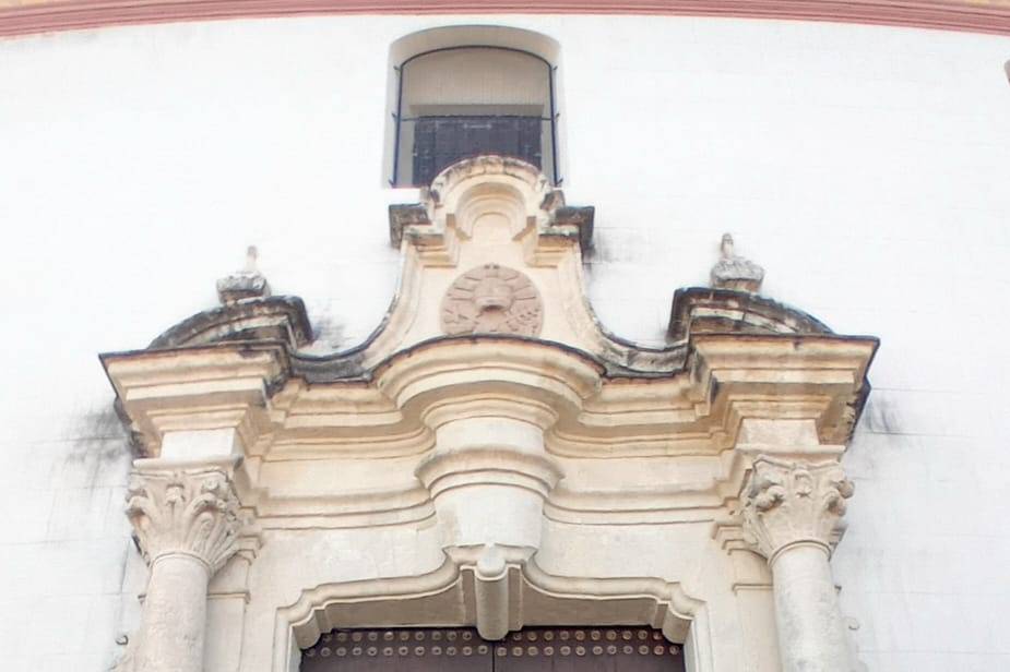 Columnas entrada iglesia