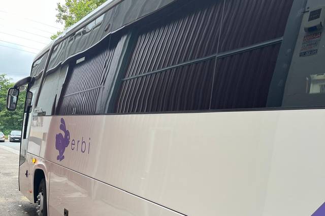 Autobús de hasta 39 plazas