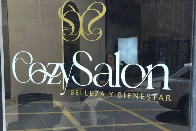 Cozy Salon
