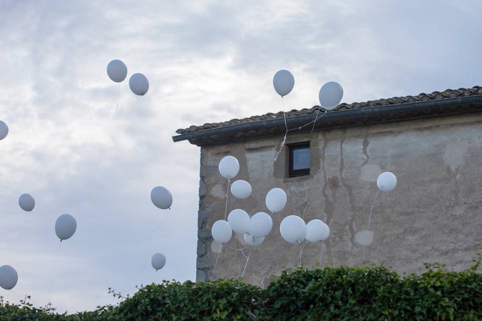 Suelta de globos en la boda