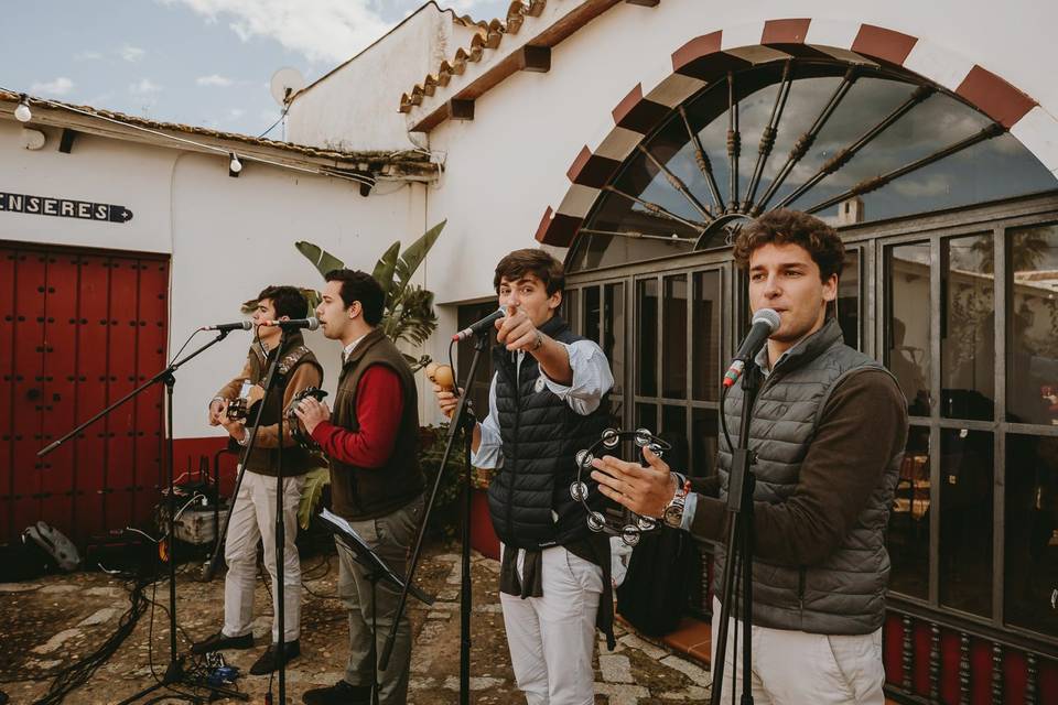 Adri Uru party