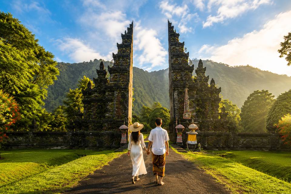 Indonesia, magia y templos