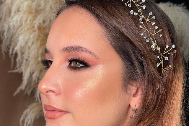 Sara H Make Up