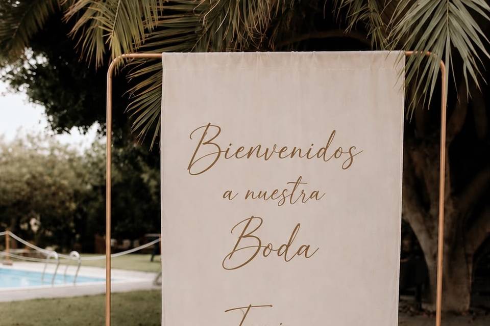 T&J