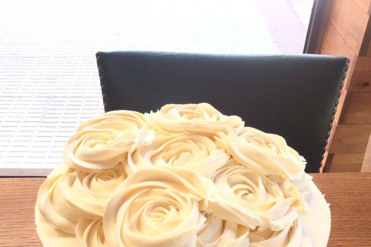 Red velvet con detalles florales