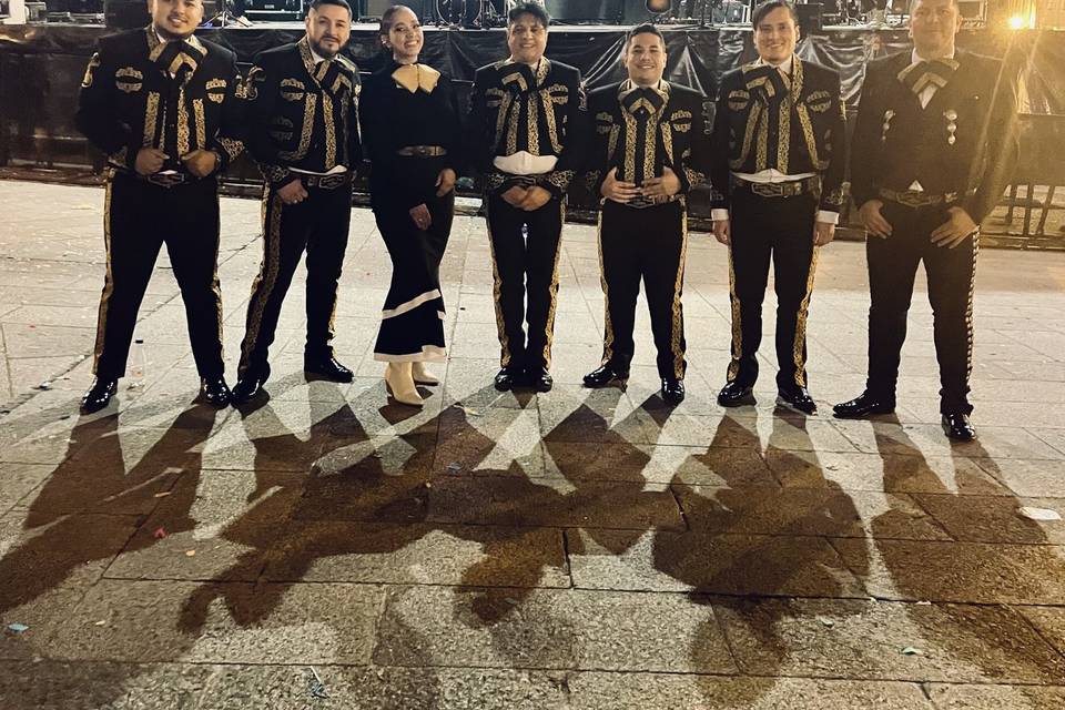 Agrupación completa