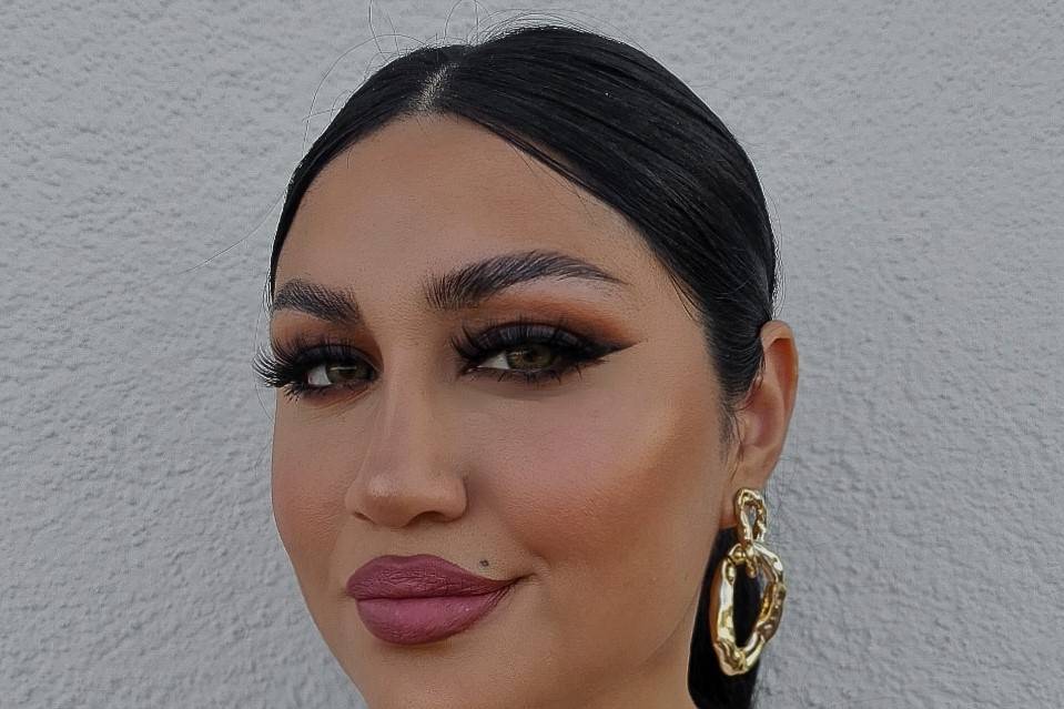 Meylin Kat makeup artist
