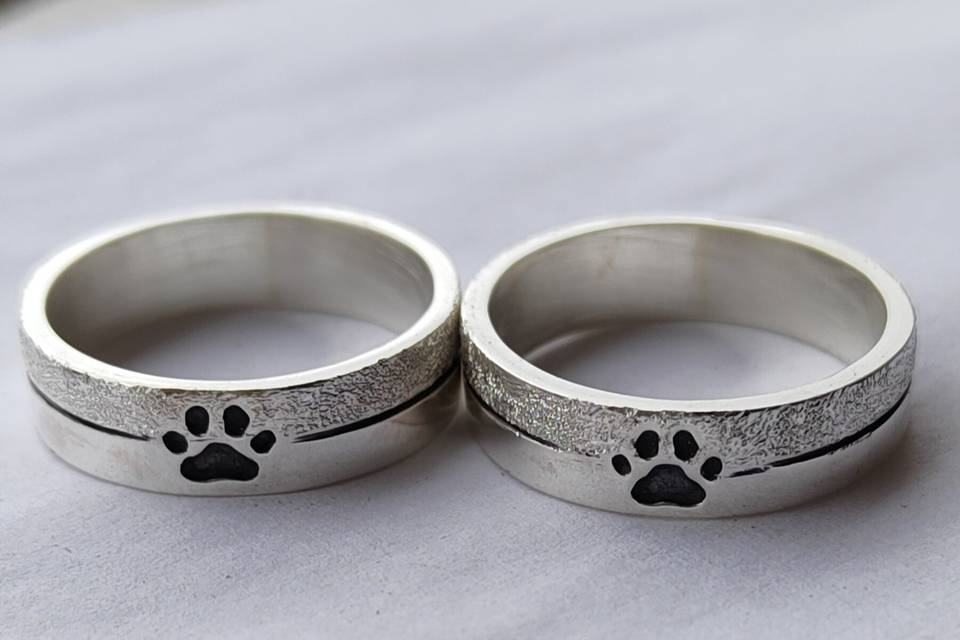 Anillos huella de perro