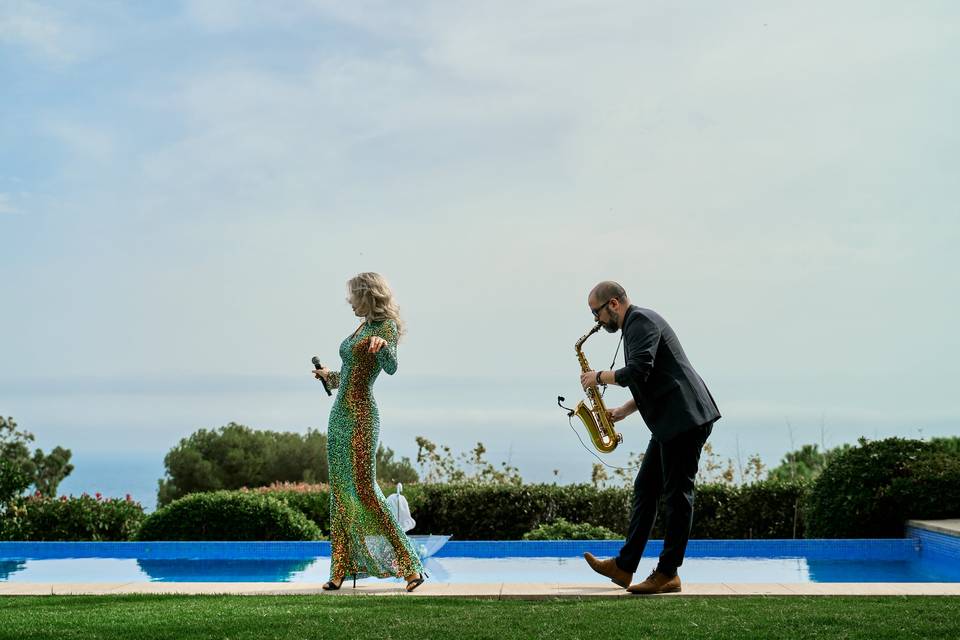 Duo cantante y saxo
