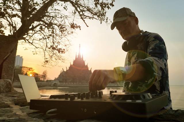DjGoerbi in asia