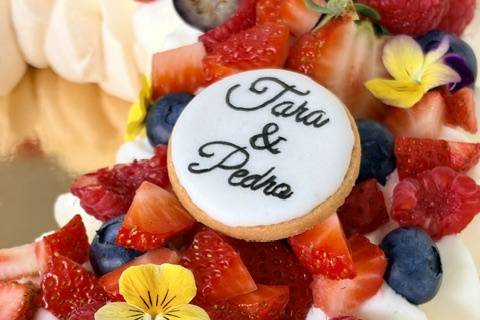 Pavlova frutos rojos