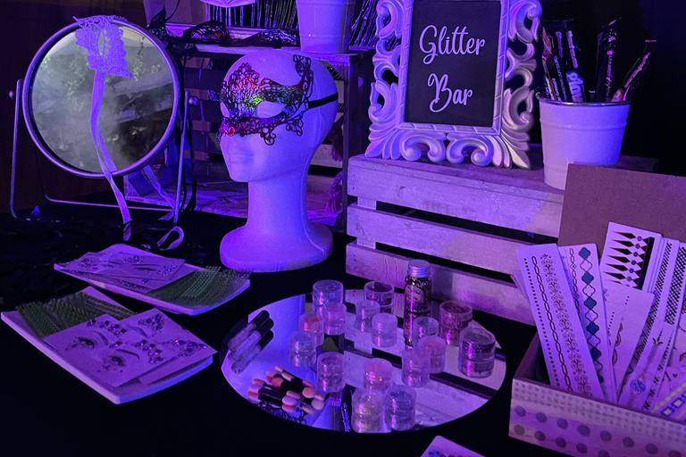 Glitter bar