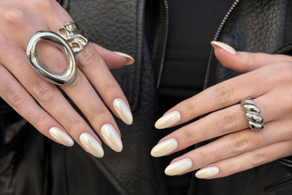 Manicura rusa con refuerzo