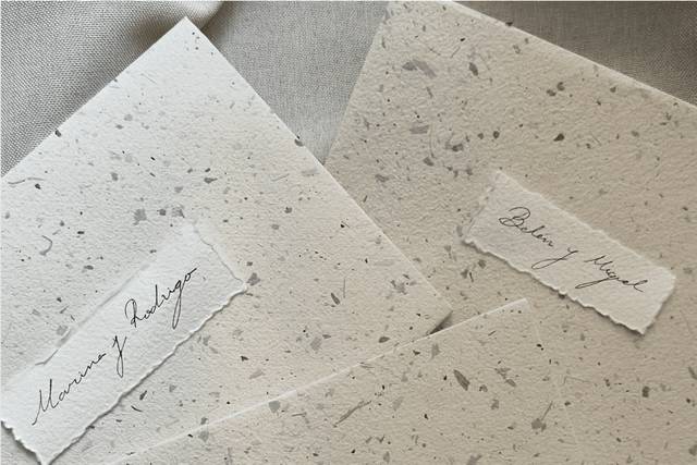 Sobre en papel artesanal
