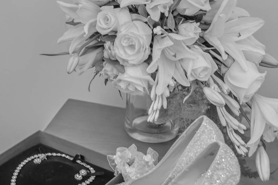 Flores que acompañan