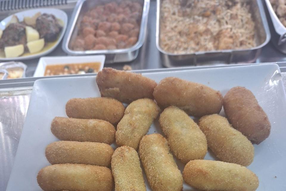 Croquetas artesanales de jamon