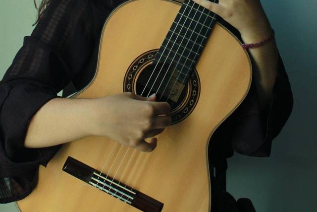 Guitarrista Lucía Mauleón
