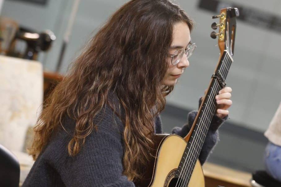 Guitarrista Lucía Mauleón