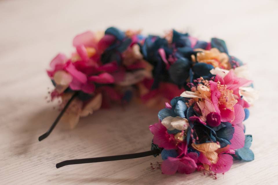 Diadema de flores preservadas