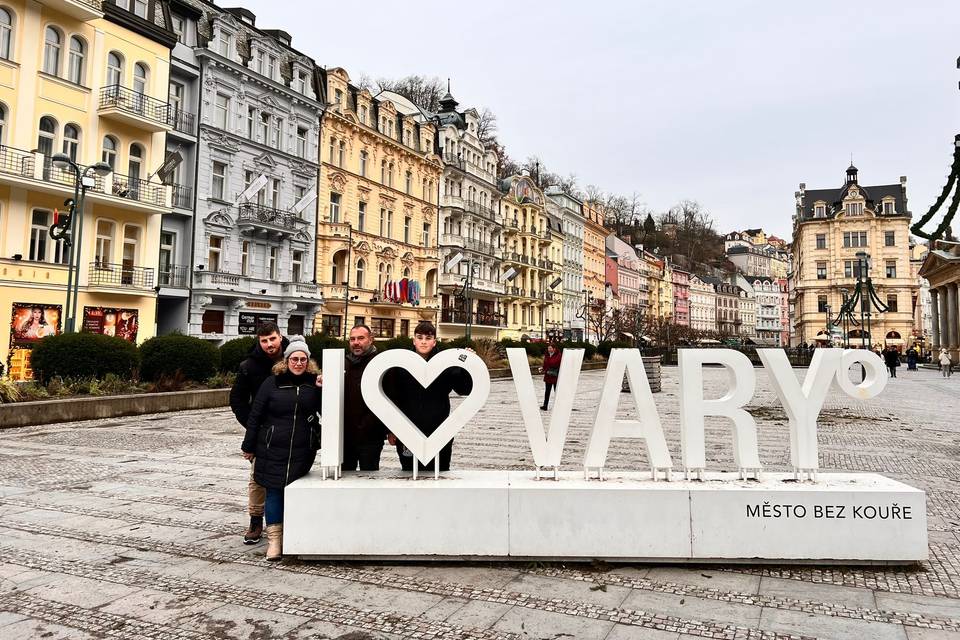 L y familia en praga