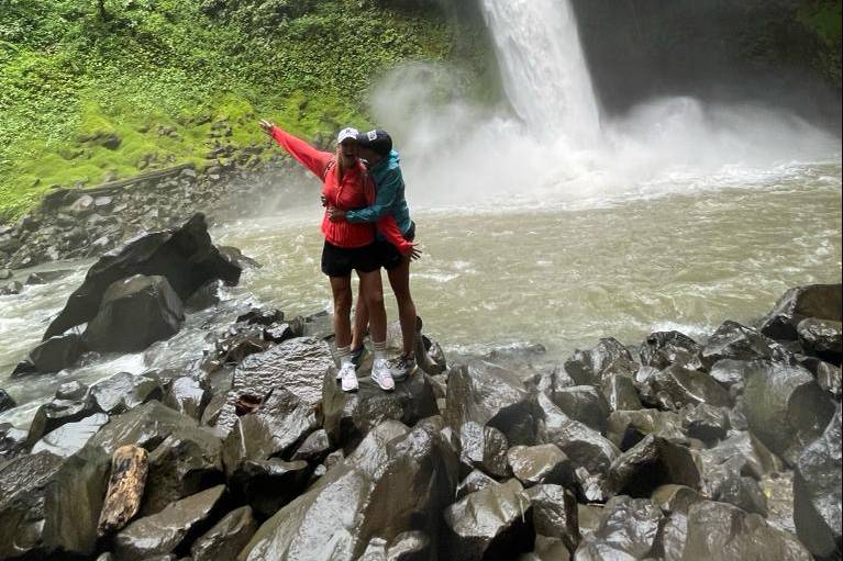 Rocio y cristina en costa rica