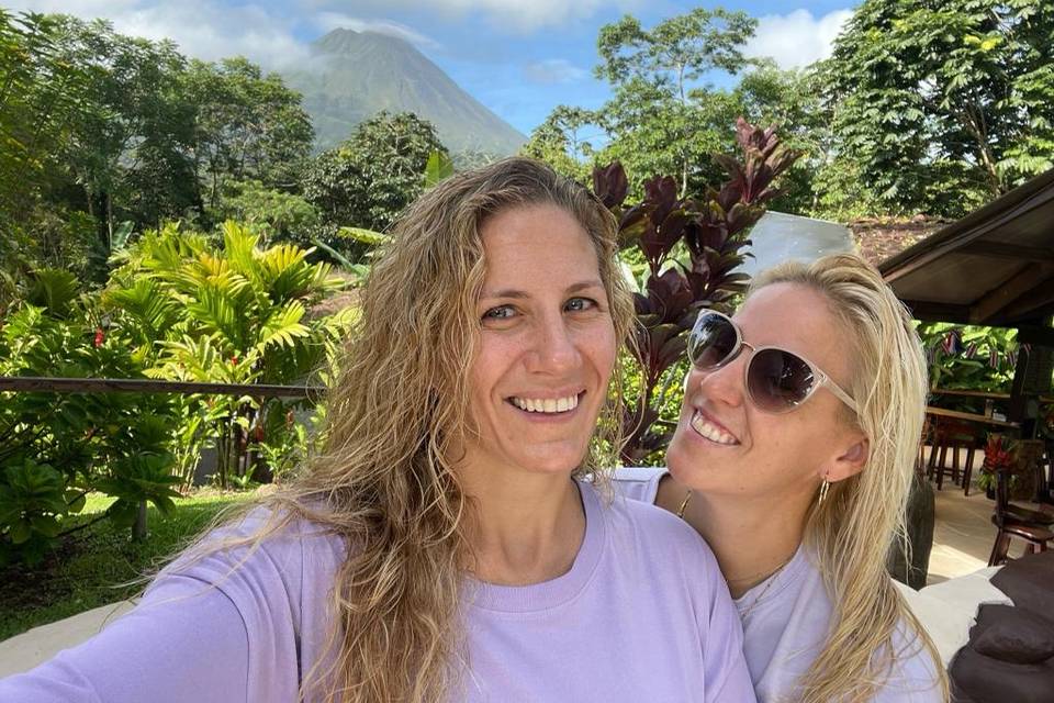 Rocio y cristina en costa rica