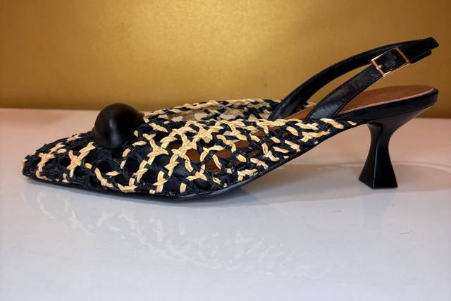 Ángela Molina Shoes