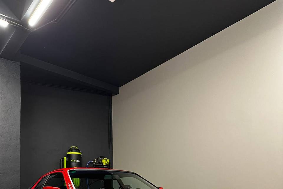 Porsche 944
