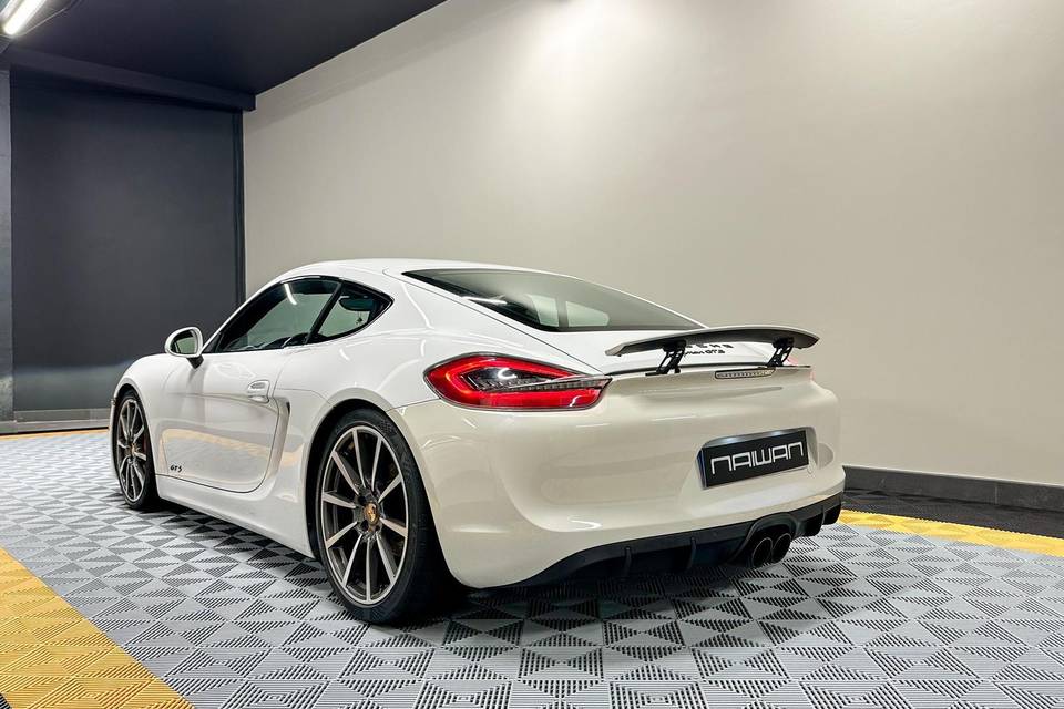 Porsche gts