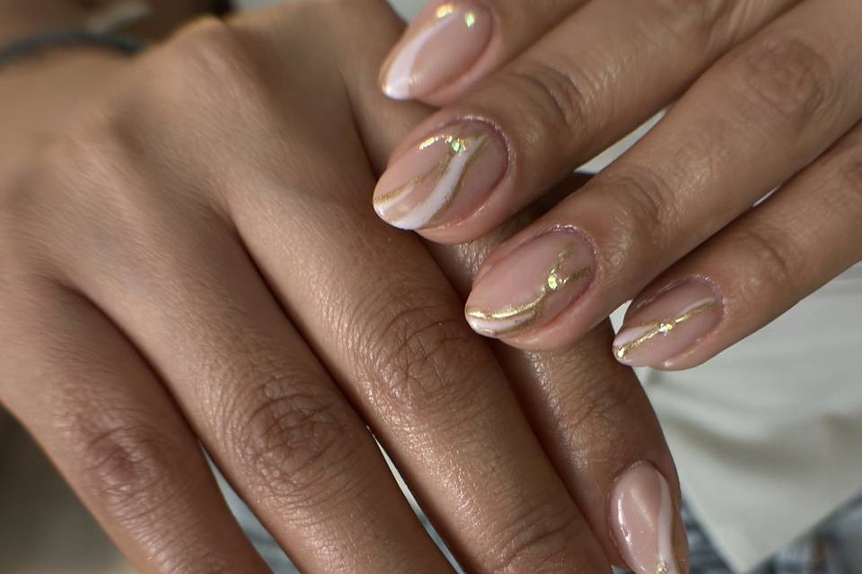Glitter nails