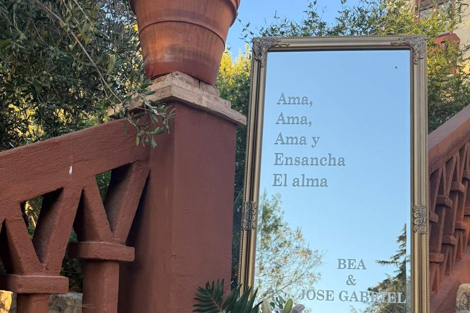 Espejo bienvenida
