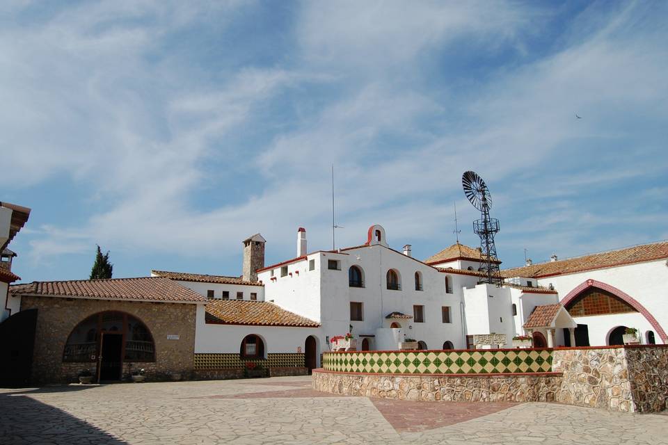 Plaza mas boronat wine resort