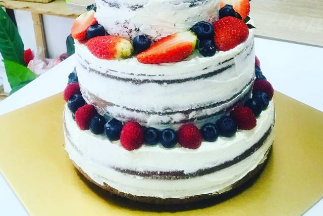 Naked cake