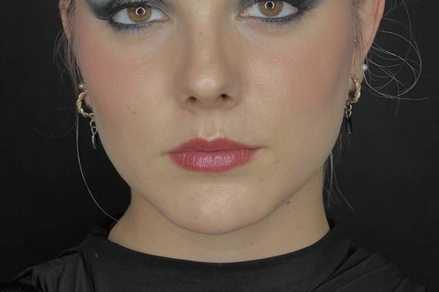 Smokey Eyes