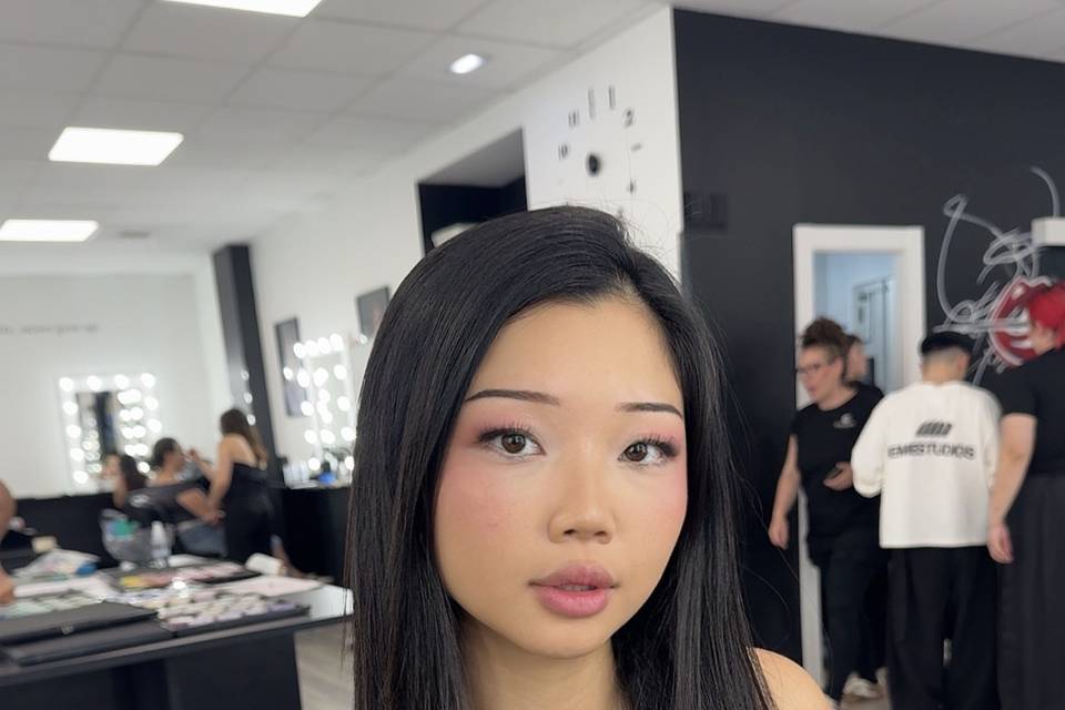 Avril Makeup
