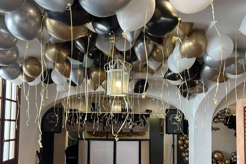 Decoración techo globos