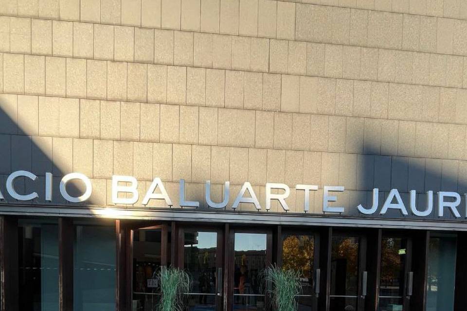 Moqueta de entrada bienvenida